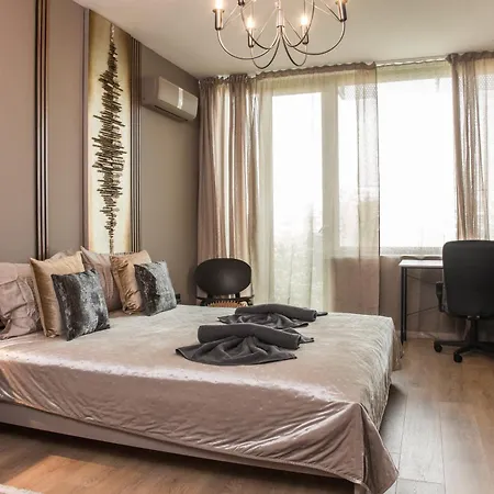 Appartamento Rome Stylish W Working Space And Paid Parking Spot Sofia