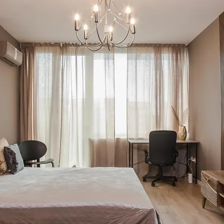 Rome Stylish W Working Space And Wifi Near Unss Daire