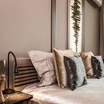 Rome Stylish W Working Space And Wifi Near Unss Σόφια