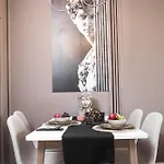 Διαμέρισμα Rome Stylish W Working Space And Wifi Near Unss